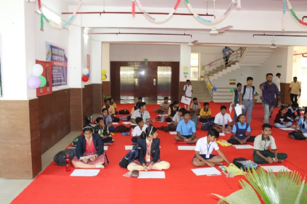 ଜିଲ୍ଲା ନ୍ୟାୟାଳୟ ପରିସର ସୋନପୁର ଠାରେ ଶିଶୁ ଦିବସ ଉପଲକ୍ଷେ ଚିତ୍ରାଙ୍କନ ପ୍ରତିଯୋଗିତା