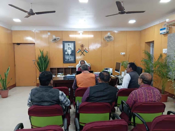 ବିଭିନ୍ନ ସମସ୍ୟା ନେଇ ଜିଲ୍ଲାପାଳ ଙ୍କ ସହ ଆଲୋଚନା କଲେ ଜିଲ୍ଲା କୃଷକ ସଂଗଠନ ବିଭିନ୍ନ ସମସ୍ୟା ନେଇ ଜିଲ୍ଲାପାଳ ଙ୍କ ସହ ଆଲୋଚନା କଲେ ଜିଲ୍ଲା କୃଷକ ସଂଗଠନ