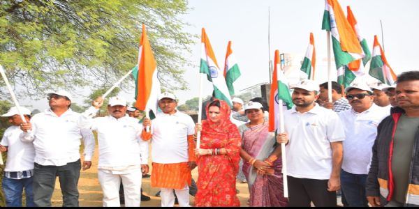 ଭାରତର ଲୌହ ପୁରୁଷ ସର୍ଦାର ପଟେଲଙ୍କ ୧୫୦ତମ ଜନ୍ମ ଦିବସ ଉପଲକ୍ଷେ ନର୍ଲା ବ୍ଲକରେ ଏକତା ପଦଯାତ୍ରା : ଯୋଗଦେଲେ ସାଂସଦ, ଜିଲ୍ଲାପାଳ