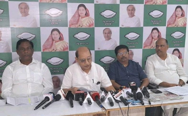 ବିଜେପିର ମିଛ ଓ ପ୍ରତାରଣା ନେଇ ଗଣମାଧ୍ୟମରେ ଫେରାଦ ହେଲା ବିଜେଡି ବିଜେପିର ମିଛ ଓ ପ୍ରତାରଣା ନେଇ ଗଣମାଧ୍ୟମରେ ଫେରାଦ ହେଲା ବିଜେଡି