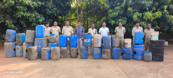 ନିଳାଗୁଡା ଜଙ୍ଗଲରେ ଅବକାରି ଚଢାଉ, ମାଫିଆ ଚମ୍ପଟ ନିଳାଗୁଡା ଜଙ୍ଗଲରେ ଅବକାରି ଚଢାଉ, ମାଫିଆ ଚମ୍ପଟ