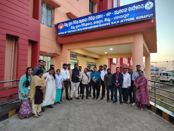 ଜୟପୁର ଜିଲ୍ଲା ଚିକିତ୍ସାଳୟରେ କାୟାକଳ୍ପ ଟିମ୍ ସବୁ ବିଭାଗ ବୁଲି ସ୍ବଚ୍ଛତାର ସ୍ଥିତି ପରଖିଲେ ଜୟପୁର ଜିଲ୍ଲା ଚିକିତ୍ସାଳୟରେ କାୟାକଳ୍ପ ଟିମ୍ ସବୁ ବିଭାଗ ବୁଲି ସ୍ବଚ୍ଛତାର ସ୍ଥିତି ପରଖିଲେ