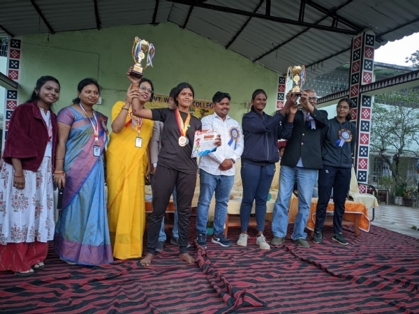 ସରକାରୀ ମହିଳା ମହାବିଦ୍ୟାଳୟର ଦ୍ବିଦିବସୀୟ ବାର୍ଷିକ କ୍ରୀଡା ଉଦଯାପିତ ସରକାରୀ ମହିଳା ମହାବିଦ୍ୟାଳୟର ଦ୍ବିଦିବସୀୟ ବାର୍ଷିକ କ୍ରୀଡା ଉଦଯାପିତ