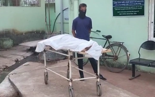 One man dead by elephant attck One man dead by elephant attck