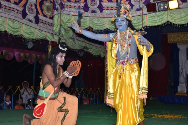 ଉଦଘାଟିତ ହେଲା ପ୍ରସିଦ୍ଧ ଆଧ୍ୟାତ୍ମିକ ଧନୁଯାତ୍ରା, ମଞ୍ଚସ୍ଥ ହେଲା ନାଟକ ଧର୍ମ ସଂସ୍ଥାପନାର୍ଥାୟେ୧ ଉଦଘାଟିତ ହେଲା ପ୍ରସିଦ୍ଧ ଆଧ୍ୟାତ୍ମିକ ଧନୁଯାତ୍ରା, ମଞ୍ଚସ୍ଥ ହେଲା ନାଟକ ଧର୍ମ ସଂସ୍ଥାପନାର୍ଥାୟେ୧