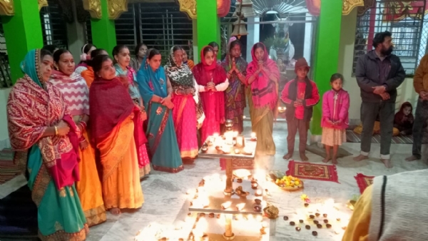 ଗାୟତ୍ରୀ ପରିବାର ଆନୁକୂଲ୍ୟରେ ଜ୍ୟୋତି କଳସ ରଥ ପରି ଭ୍ରମଣ ଗାୟତ୍ରୀ ପରିବାର ଆନୁକୂଲ୍ୟରେ ଜ୍ୟୋତି କଳସ ରଥ ପରି ଭ୍ରମଣ