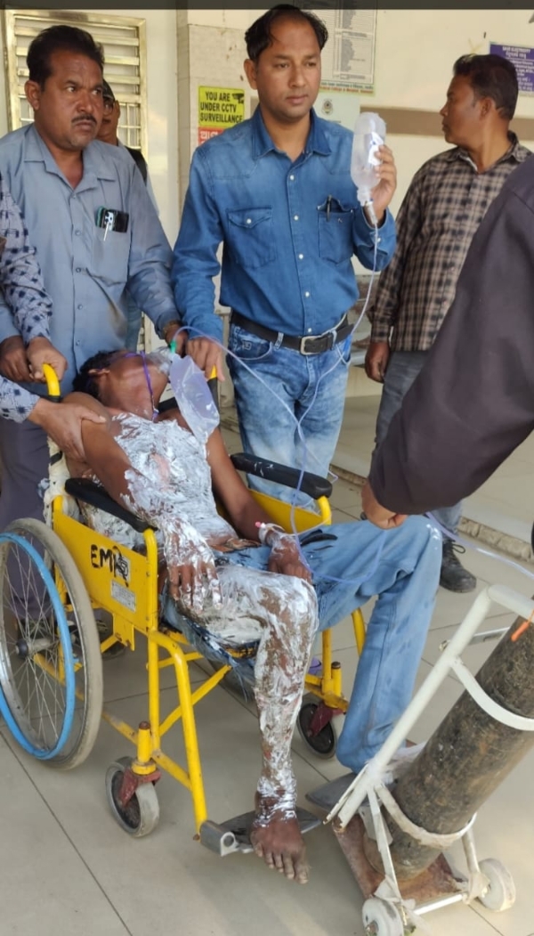 ବିଦ୍ୟୁତ ଆଘାତରେ ଯୁବକ ଗୁରୁତର ବିଦ୍ୟୁତ ଆଘାତରେ ଯୁବକ ଗୁରୁତର