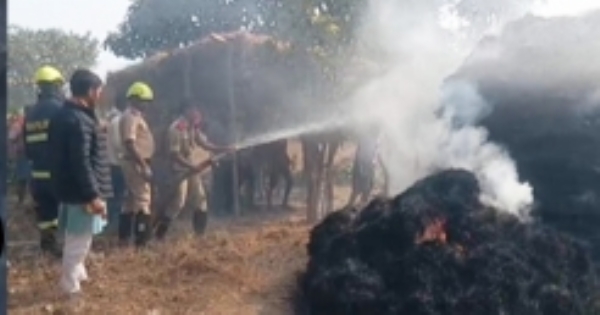 ଖଳାରେ ନିଆଁ ଲଗାଇ ଦେଲେ ଦୁର୍ବୃତ୍ତ, ଜଳି ଗଲା ୬୦୦ ବସ୍ତା ଧାନ ଖଳାରେ ନିଆଁ ଲଗାଇ ଦେଲେ ଦୁର୍ବୃତ୍ତ, ଜଳି ଗଲା ୬୦୦ ବସ୍ତା ଧାନ