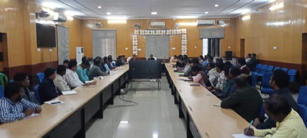 ମହିମା ସୁବର୍ଣ୍ଣପୁର ଲୋକ ମହୋତ୍ସବ ଓ ରାଜ୍ୟ ସ୍ତରୀୟ ପଲ୍ଲୀଶ୍ରୀ ମେଳା - ୨୦୨୬ ଆୟୋଜନ ନିମନ୍ତେ ଜିଲ୍ଲା ସ୍ତରୀୟ ଅଧିକାରୀ ମାନଙ୍କ ପ୍ରସ୍ତୁତି ବୈଠକ ଅନୁଷ୍ଠିତ । ମହିମା ସୁବର୍ଣ୍ଣପୁର ଲୋକ ମହୋତ୍ସବ ଓ ରାଜ୍ୟ ସ୍ତରୀୟ ପଲ୍ଲୀଶ୍ରୀ ମେଳା - ୨୦୨୬ ଆୟୋଜନ ନିମନ୍ତେ ଜିଲ୍ଲା ସ୍ତରୀୟ ଅଧିକାରୀ ମାନଙ୍କ ପ୍ରସ୍ତୁତି ବୈଠକ ଅନୁଷ୍ଠିତ ।