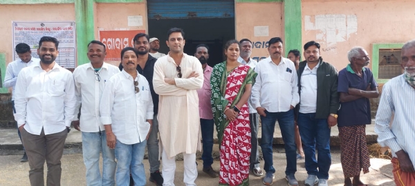 ମଣ୍ଡିବୁଲି ଚାଷିଙ୍କ ସମସ୍ୟା ଶୁଣିଲେ ବିଧାୟକ କଳିକେଶ.. ଧାନକିଣା ଅବ୍ୟବସ୍ଥାକୁ ନେଇ ବିଧାୟକଙ୍କ ଉଦବେଗ,ମୁଖ୍ୟମନ୍ତ୍ରୀଙ୍କୁ ଚିଠିଲେଖି ଦାବିଜଣାଇଲେ