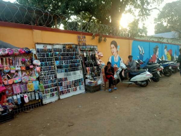 ପୌର ପ୍ରଶାସନର ତାଗିଦ ପରେ ମଧ୍ୟ ଅମାନିଆ ବ୍ୟବସାୟୀ ପୌର ପ୍ରଶାସନର ତାଗିଦ ପରେ ମଧ୍ୟ ଅମାନିଆ ବ୍ୟବସାୟୀ