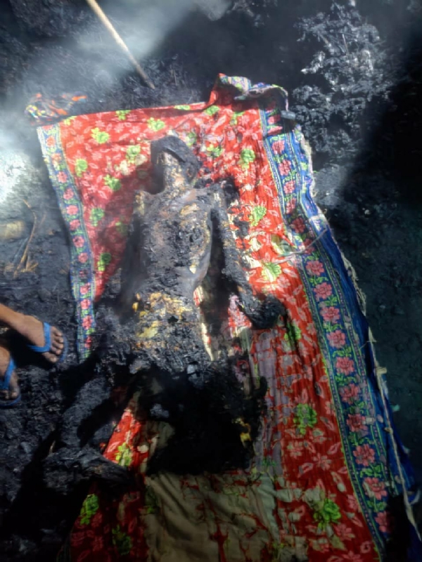 ବୃଦ୍ଧ ଜୀବନ୍ତ ଦଗ୍ଧ