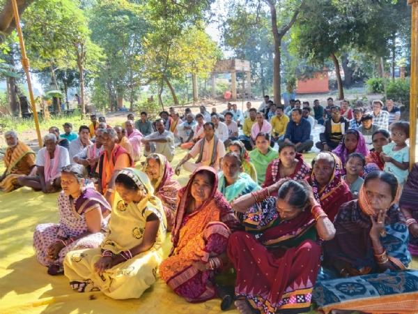 ସାଲେପାଲି ଗ୍ରାଫାଇଟ ଖଣି ନିଲାମ ପ୍ରତିବାଦରେ ପୁଣି ଏକତ୍ରିତ ହେଲେ ଅଞ୍ଚଳବାସୀ - ଉପମୁଖ୍ୟମନ୍ତ୍ରୀ ସ୍ପଷ୍ଟୀକରଣ ଦେବାକୁ ଦେଲେ ଆହ୍ୱାନ |