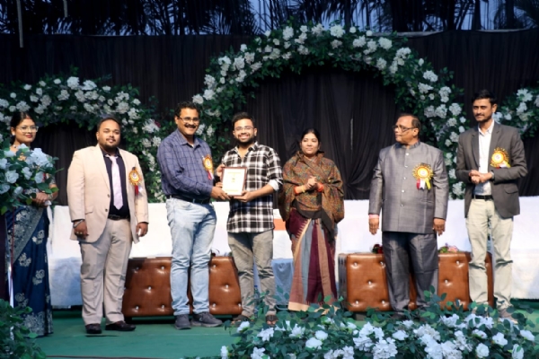 ବଲାଙ୍ଗିର ମଣ୍ଟେସୋରୀ ପବ୍ଲିକ ସ୍କୁଲ ର ବାର୍ଷିକ ଉତ୍ସବ ଅନୁଷ୍ଠିତ