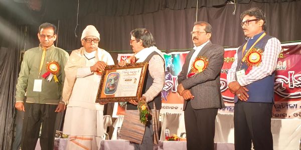 ସର୍ବଭାରତୀୟ ବହୁଭାଷୀ ନାଟକ ସମାରୋହ ମଠଖାଇ ମହୋତ୍ସବ ଆରମ୍ଭ, ପ୍ରଥମ ରଜନୀ ରେ ଓଡ଼ିଆ ନାଟକ ମାଗୁଣି ର ଶଗଡ଼