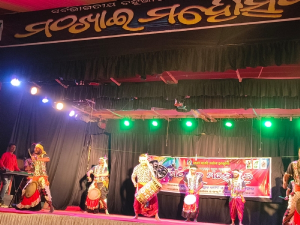 ସର୍ବଭାରତୀୟ ବହୁଭାଷୀ ନାଟକ ସମାରୋହ ମଠଖାଇ ମହୋତ୍ସବ ଆରମ୍ଭ, ପ୍ରଥମ ରଜନୀ ରେ ଓଡ଼ିଆ ନାଟକ ମାଗୁଣି ର ଶଗଡ଼