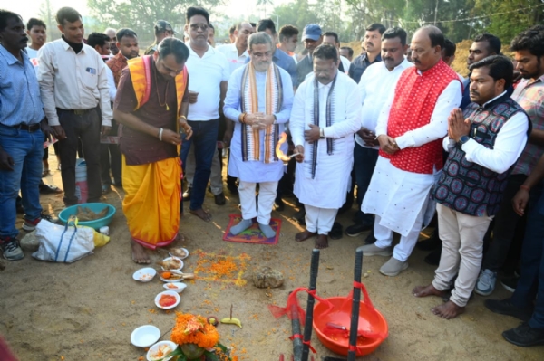 ସୁଶାସନ ଦିବସ ଅବସରରେ ଓଡ଼ିଶା ଆଦର୍ଶ ବିଦ୍ୟାଳୟ ଓ ଅନ୍ୟାନ୍ୟ ବିକାଶ ମୂଳକ ପ୍ରକଳ୍ପର  ଉଦଘାଟନ ଓ ଭିତ୍ତିପ୍ରସ୍ତର ସ୍ଥାପନା