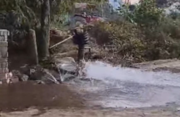 ଲୋକଙ୍କୁ ମିଳୁନି, ହେଲେ ରାସ୍ତାରେ ଛୁଟୁଛି ସୁଅ