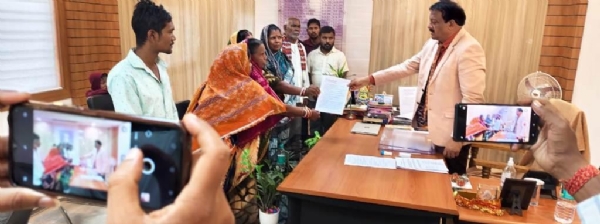 DHAMARAI MANDIRA ANIYAMITATA, COLLECTOR NKU DABIPATRA