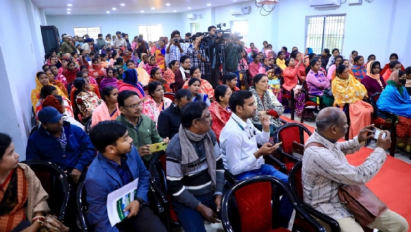 ସମ୍ବଲପୁର ନୀଲଡୁଙ୍ଗୁରିରେ ‘ପୁଷ୍ପ ଅବଶେଷ କଳାକୃତି ଦ୍ବାରା ନାରୀ ସଶକ୍ତିକରଣ ଶିବିର