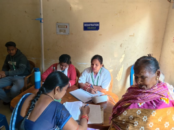 ଚିମିନିଭାଟିପଡ଼ା ଶାସ୍ତ୍ରୀ କ୍ଲବ ଠାରେ ବରିଷ୍ଠ ନାଗରିକ ମାନଙ୍କ ପାଇଁ ମାଗଣା ସ୍ଵାସ୍ଥ୍ୟ ଶିବିର ।