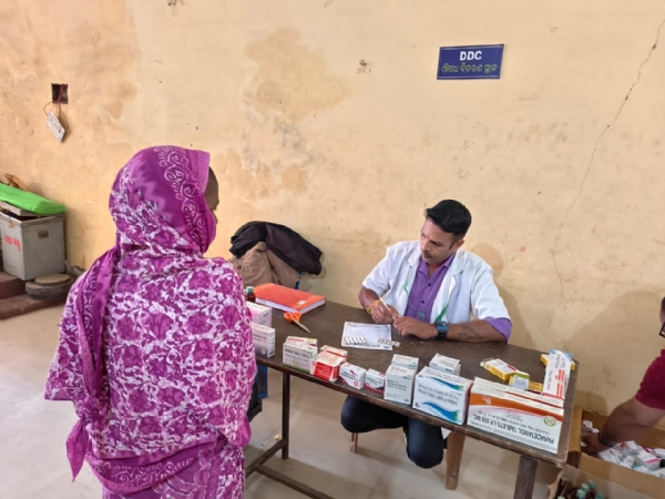 ଚିମିନିଭାଟିପଡ଼ା ଶାସ୍ତ୍ରୀ କ୍ଲବ ଠାରେ ବରିଷ୍ଠ ନାଗରିକ ମାନଙ୍କ ପାଇଁ ମାଗଣା ସ୍ଵାସ୍ଥ୍ୟ ଶିବିର ।