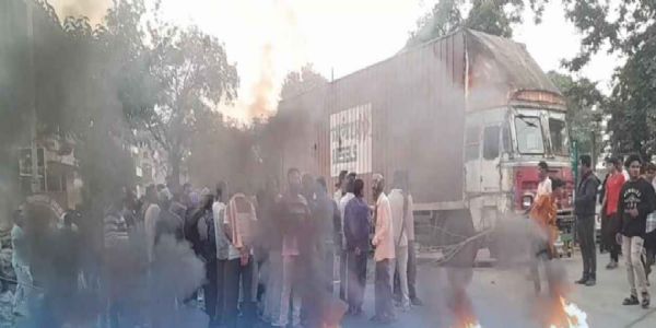 ୨୬ନମ୍ୱର୍ ଜାତୀୟ ରାଜପଥ ଶାସ୍ତ୍ରୀ ନଗର ଛକରେ ସଡ଼କ ଦୁର୍ଘଟଣା: ବୃଦ୍ଧଙ୍କ ଉପରେ ମାଲବାହୀ ଟ୍ରକ୍ ମାଡ଼ିଗଲା, ଗୁରୁତର ମେଡିକାଲରେ