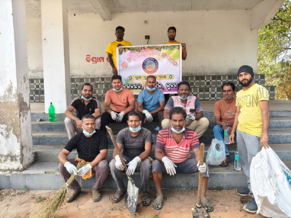 ମହାଲକ୍ଷ୍ମୀ ସେବା ସଂଗଠନ ତରଫରୁ ଶ୍ମଶାନ ସଫେଇ