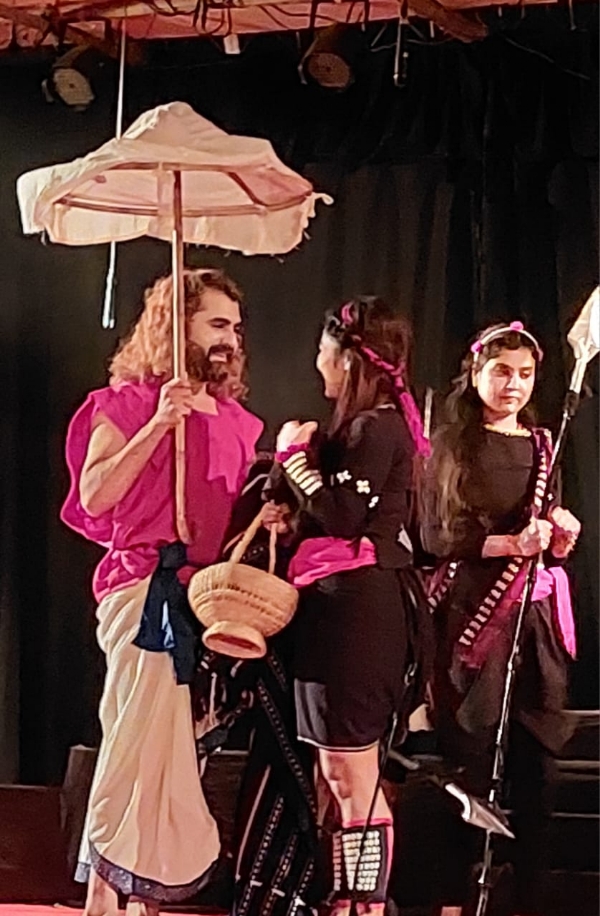 ସର୍ବଭାରତୀୟ ମଠଖାଇ ମହୋତ୍ସବ ଉଦଯାପିତ: ଶେଷ ରଜନୀ ରେ ହିନ୍ଦୀ ନାଟକ ଭୂମି ସର୍ବଭାରତୀୟ ମଠଖାଇ ମହୋତ୍ସବ ଉଦଯାପିତ: ଶେଷ ରଜନୀ ରେ ହିନ୍ଦୀ ନାଟକ ଭୂମି