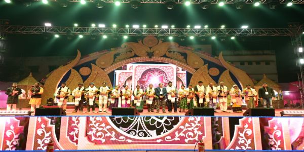 ଗୋନାସିକା କେନ୍ଦୁଝର ମହୋତ୍ସବ-୨୦୨୫ ର ତୃତୀୟ ସନ୍ଧ୍ୟାରେ ସାଂସ୍କୃତିକ କାର୍ଯ୍ୟକ୍ରମର ଚମକ, ଓଲିଉଡ୍ ନାଇଟ୍‌ରେ ଝୁମିଲେ ଦର୍ଶକ