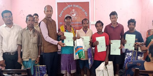 ବଣ୍ଡାଘାଟି ସ୍ଥିତ ଅଣ୍ଡ୍ରକ୍ଷହାଲ ଗ୍ରାମ ପଂଚାୟତ ଠାରେ ଜିଲ୍ଲାପାଳଙ୍କ ଯୁଗ୍ମ ଅଭିଯୋଗ ଶୁଣାଣି ଶିବିର