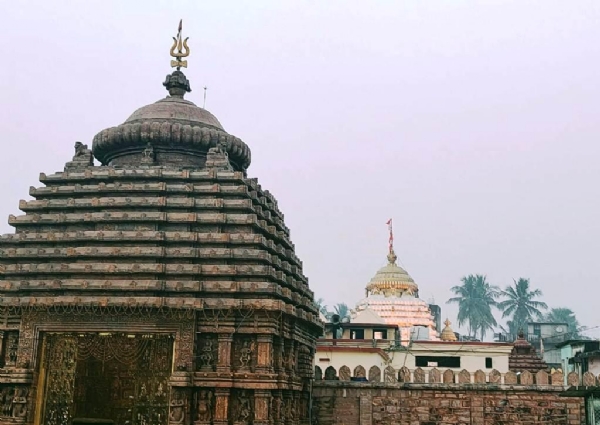 AKHANDALAMANI PITHA PRASTUTI