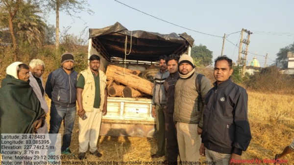 ଗାଡ଼ି ସହିତ ୧୯ କେନ୍ଦୁ କାଠ ଜବତ