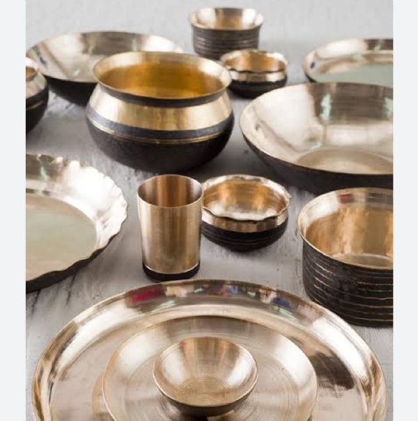 କମୁଛି କଂସା ବାସନର ଆଦର କମୁଛି କଂସା ବାସନର ଆଦର