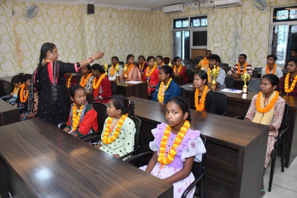 ରାଜ୍ୟ ସ୍ତରୀୟ ‘ଅନ୍ତର୍ଜାତୀୟ ଭିନ୍ନକ୍ଷମ ଦିବସ ପ୍ରତିଯୋଗିତାରେ ବୁର୍ଲା ଓ ବୈଜାମୁଣ୍ଡା ଛାତ୍ରଛାତ୍ରୀଙ୍କ ଉଲ୍ଲେଖନୀୟ ସଫଳତା ରାଜ୍ୟ ସ୍ତରୀୟ ‘ଅନ୍ତର୍ଜାତୀୟ ଭିନ୍ନକ୍ଷମ ଦିବସ ପ୍ରତିଯୋଗିତାରେ ବୁର୍ଲା ଓ ବୈଜାମୁଣ୍ଡା ଛାତ୍ରଛାତ୍ରୀଙ୍କ ଉଲ୍ଲେଖନୀୟ ସଫଳତା