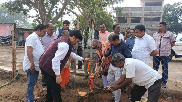 ମା ସୁରେଶ୍ଵରୀ ଙ୍କ ମନ୍ଦିର ପ୍ରାଙ୍ଗଣ ରେ ପୁଷ୍ପ ଉଦ୍ୟାନ ଓ ବୃକ୍ଷ ରୋପଣ କାର୍ଯ୍ଯ କ୍ରମ ମା ସୁରେଶ୍ଵରୀ ଙ୍କ ମନ୍ଦିର ପ୍ରାଙ୍ଗଣ ରେ ପୁଷ୍ପ ଉଦ୍ୟାନ ଓ ବୃକ୍ଷ ରୋପଣ କାର୍ଯ୍ଯ କ୍ରମ