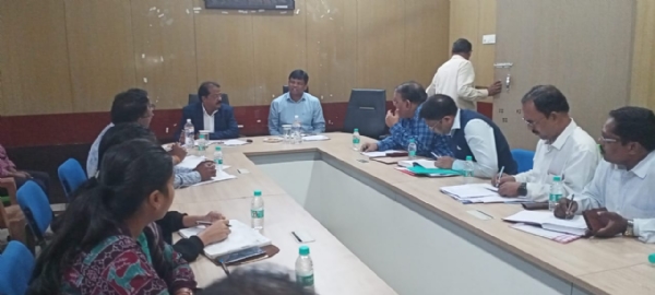 ବେସାମରିକ ଯୋଗାଣ ନିଗମ, ଶ୍ରୀ କେ.ସୁଦର୍ଶନ ଚକ୍ରବର୍ତ୍ତୀଙ୍କ ସୁବର୍ଣ୍ଣପୁର ଜିଲ୍ଲା ଗସ୍ତ ଓ ସୁବର୍ଣ୍ଣପୁର ଜିଲ୍ଲାର ଖରିଫ ଧାନ କ୍ରୟ  ସମ୍ବନ୍ଧୀୟ ଜିଲ୍ଲା ସ୍ତରୀୟ ସମୀକ୍ଷା ବୈଠକ।