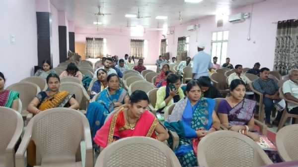 ସୁବର୍ଣ୍ଣପୁର ଜିଲ୍ଲାରେ ଜିଲ୍ଲା କୃଷି କାର୍ଯ୍ୟାଳୟ ତରଫରୁ ବିଶ୍ୱ ମୃତ୍ତିକା ଦିବସ ପାଳିତ । ସୁବର୍ଣ୍ଣପୁର ଜିଲ୍ଲାରେ ଜିଲ୍ଲା କୃଷି କାର୍ଯ୍ୟାଳୟ ତରଫରୁ ବିଶ୍ୱ ମୃତ୍ତିକା ଦିବସ ପାଳିତ ।