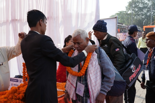 ସମ୍ବଲପୁରରୁ ରାମେଶ୍ଵରମ-ମଦୁରାଇ ଅଭିମୁଖେ ବରିଷ୍ଠ ନାଗରିକ ତୀର୍ଥଯାତ୍ରା ଟ୍ରେନ୍‌ ଶୁଭାରମ୍ଭ