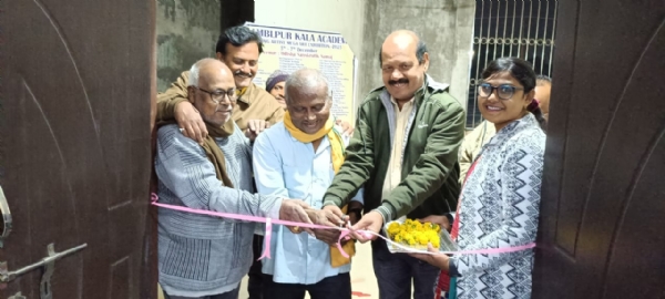 ସମ୍ବଲପୁର କଳା ଏକାଡେମୀ ପକ୍ଷରୁ ଚିତ୍ରକଳା ପ୍ରଦର୍ଶନୀ ସମ୍ବଲପୁର କଳା ଏକାଡେମୀ ପକ୍ଷରୁ ଚିତ୍ରକଳା ପ୍ରଦର୍ଶନୀ