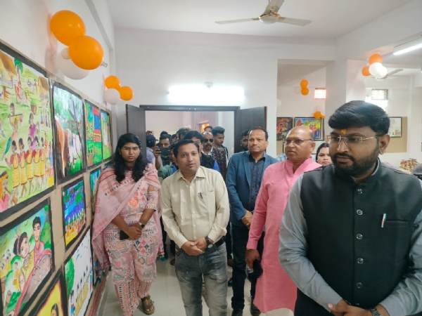 ଜିଲା ସ୍ତରୀୟ ଚିତ୍ରକଳା ପ୍ରଦର୍ଶନୀ