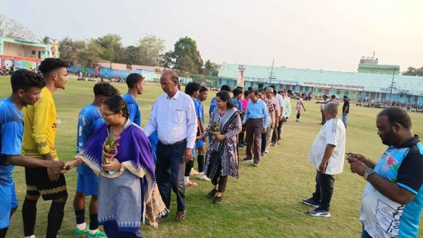 ଝାରଖଣ୍ଡ ଉମେଶ ବ୍ରଥର୍ସ ଦଳ କୁ ଟ୍ରାଇ ବ୍ରେକର୍ ରେ ୪-୩ ଗୋଲ୍ ହରାଇ କଟକ ସ୍ପୋର୍ଟସ ହଷ୍ଟେଲ ଦଳ ଦ୍ଵିତୀୟ ସେମି ରେ ପ୍ରବେଶ