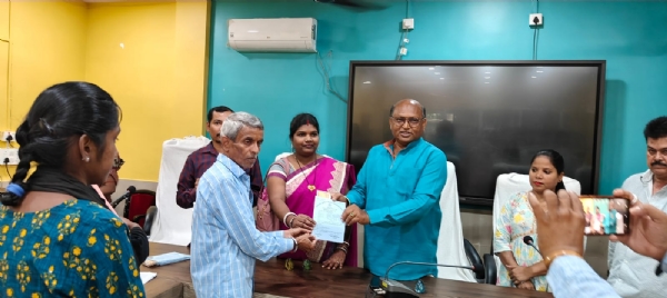 ଜୟପୁର ପୌରସଂସ୍ଥାର ୨୮ଟି ୱାର୍ଡରେ ୧୮୨ଜଣଙ୍କୁ ମଧୁବାବୁ ପେନସନ ବଣ୍ଟନ