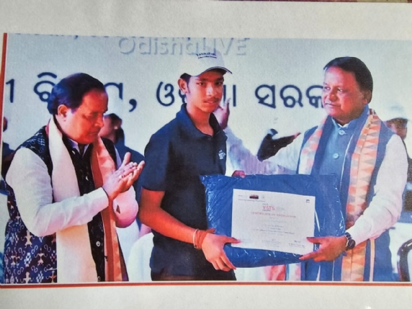ଇସ୍ରୋ ପରିଭ୍ରମଣ କଲେ ଓଡ଼ିଆ ଛାତ୍ର ନିଖିଲ୍