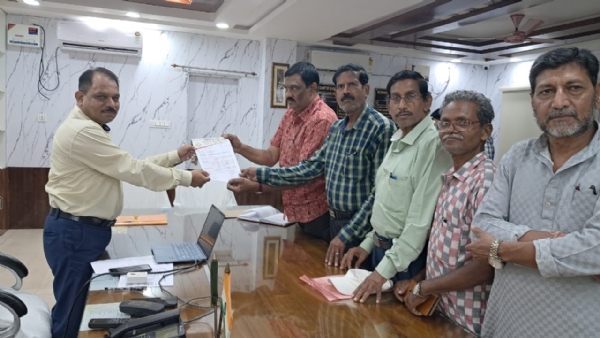ବଲାଙ୍ଗିର ଜିଲ୍ଲା ବନଖଣ୍ଡ ଅଧିକାରୀ ଙ୍କ  ସହରାଞ୍ଚଳ ଓ ଆଖ ପାଖ ଅଂଚଳରେ ବୃକ୍ଷରୋପଣ ଏବଂ କାଠ ଚୋରା ଚାଳନ ରୋକିବାକୁ ଦାବି