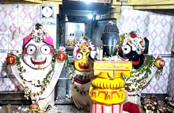 ସୋନପୁର ର ସମସ୍ତ ଜଗନ୍ନାଥ ମନ୍ଦିର ଠାରେ ଦେବସ୍ନାନ ପୂର୍ଣ୍ଣିମା ଉତ୍ସବ ପାଳନ* -