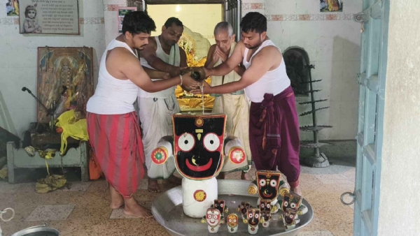 ସୋନପୁର ର ସମସ୍ତ ଜଗନ୍ନାଥ ମନ୍ଦିର ଠାରେ ଦେବସ୍ନାନ ପୂର୍ଣ୍ଣିମା ଉତ୍ସବ ପାଳନ* -