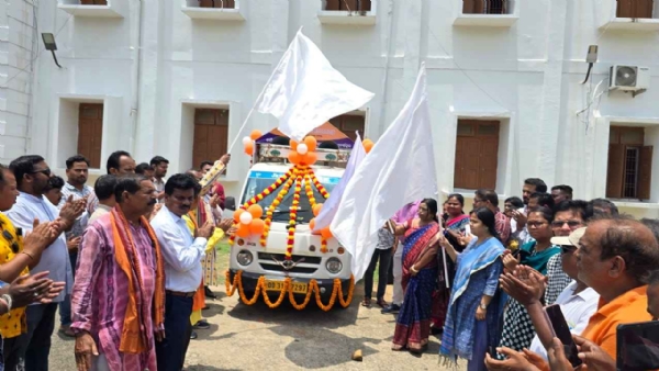 ଜିଲ୍ଲାରେ ଶିଶୁ ଶ୍ରମିକ ନିୟୋଜନ ନିଷେଧ ସଚେତନତା ରଥର ଶୁଭାରମ୍ଭ - ଶିଶୁ ଶ୍ରମ ମୁକ୍ତ ଓଡିଶା ଆମ ସମସ୍ତଙ୍କ ଲକ୍ଷ୍ୟ ହେଉ -