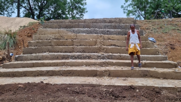 ଦୁର୍ନୀତିର ମାର୍ଗ ସାଜିଛି ବିନା ସୂଚନା ଫଳକରେ ଉନ୍ନୟନ ମୂଳକ ନିର୍ମାଣ କାର୍ଯ୍ୟ