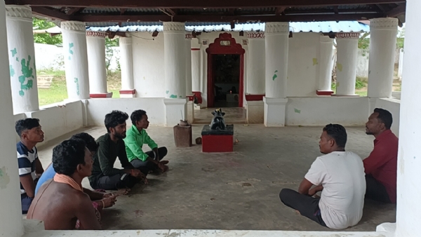 ଅବହେଳିତ ଗୁମ୍ମା ଶିବ ମନ୍ଦିର